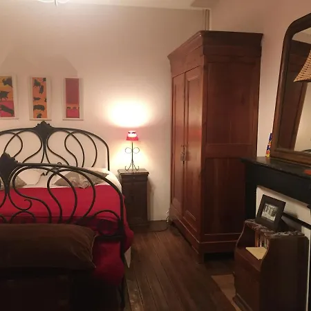 Ferienhaus Maison Cosy Dans Village Historique Coucy-le-Château-Auffrique