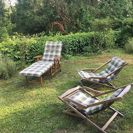 Сasa de vacaciones Maison Cosy Dans Village Historique Coucy-le-Château-Auffrique